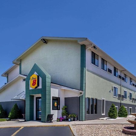 Super 8 By Wyndham Kansas City At Barry Road/Airport Zewnętrze zdjęcie