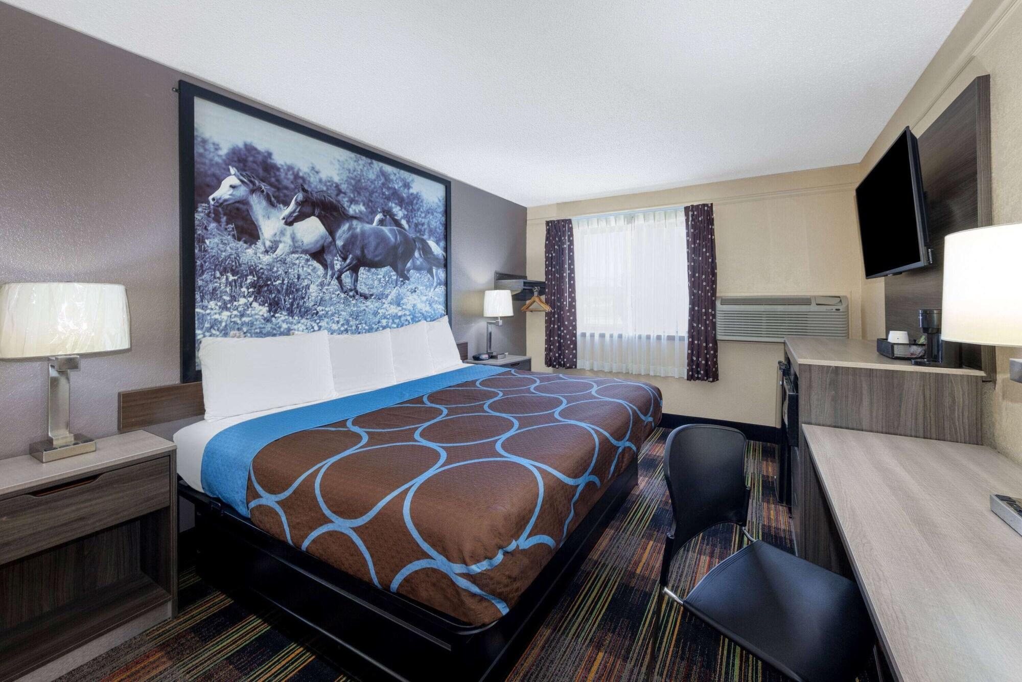 Super 8 By Wyndham Kansas City At Barry Road/Airport Zewnętrze zdjęcie